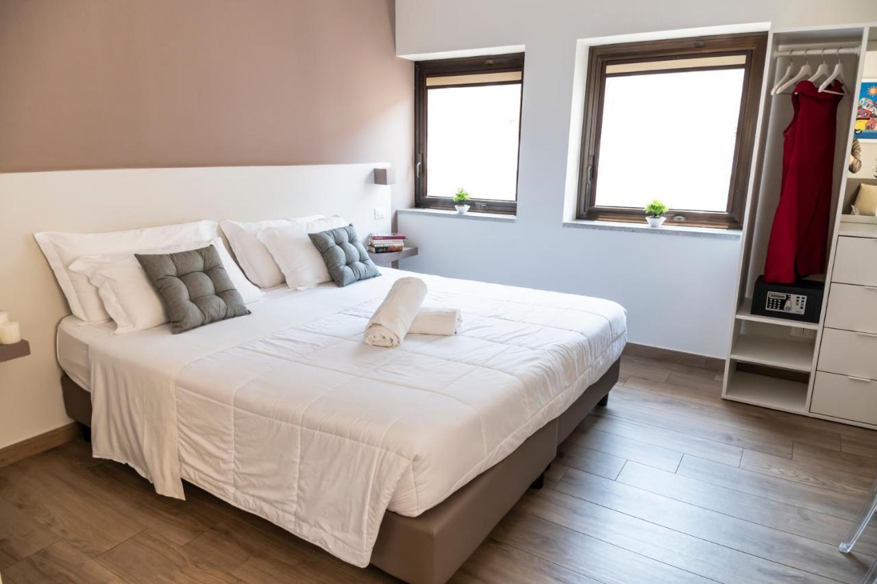 Ruggero Settimo - Room & Suite Palermo Luaran gambar