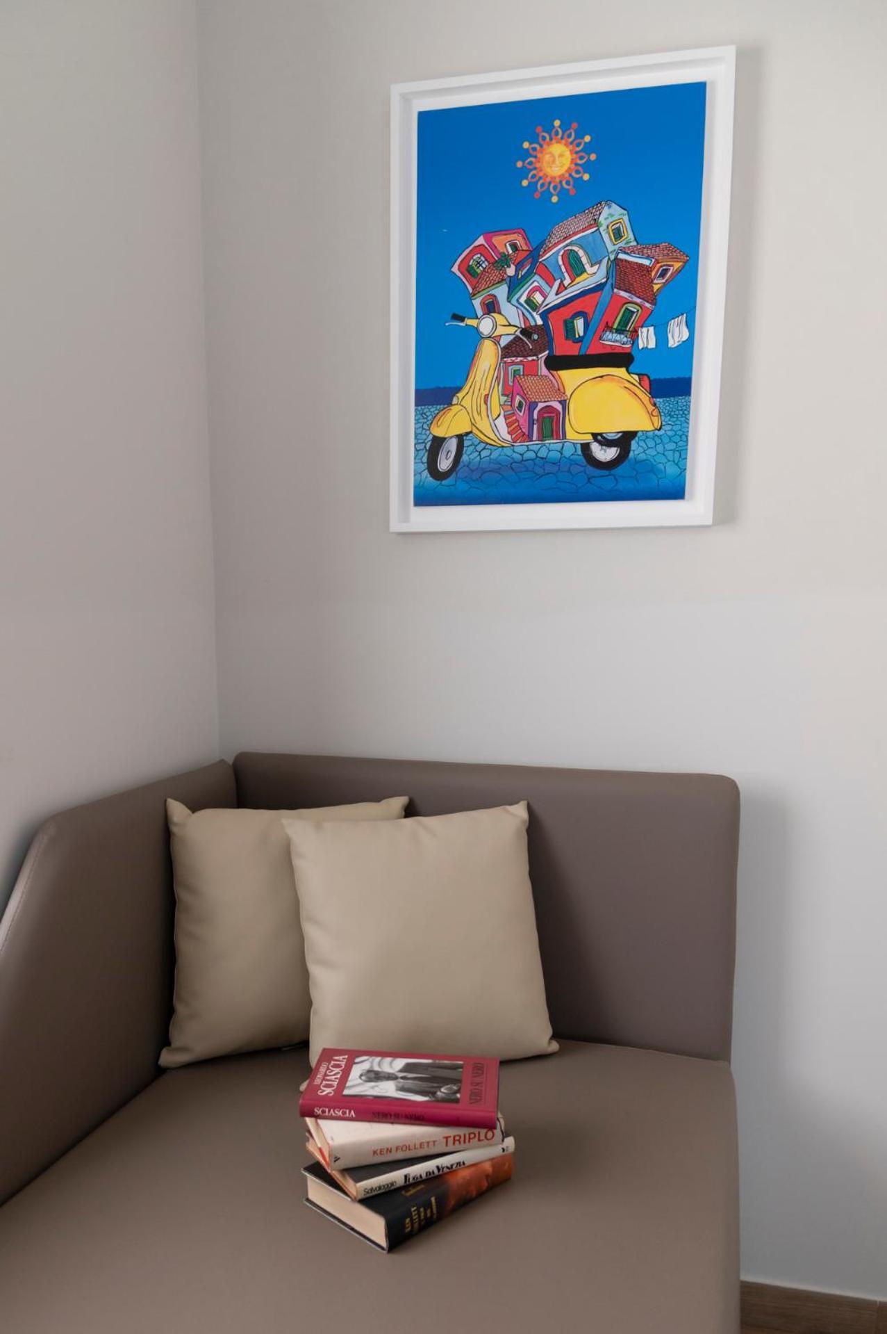 Ruggero Settimo - Room & Suite Palermo Luaran gambar